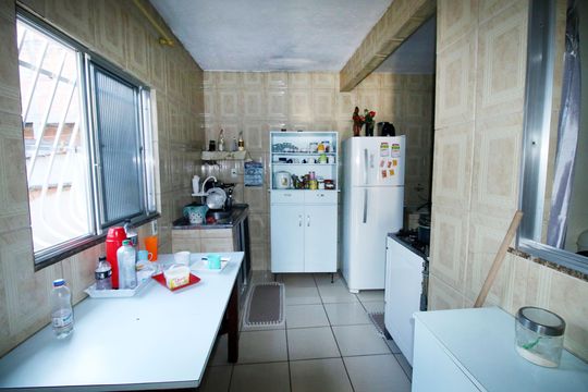 Cozinha de casa para alugar com 1 quarto, 28m² em Pavuna, Rio de Janeiro