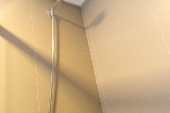 Banheiro Social de apartamento para alugar com 1 quarto, 27m² em Rebouças, Curitiba