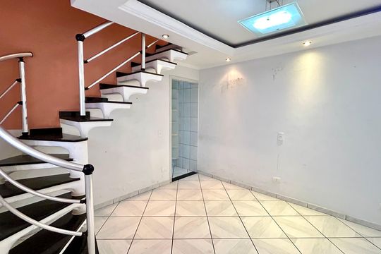Casa à venda com 3 quartos, 140m² em Jardim Almeida Prado, Guarulhos