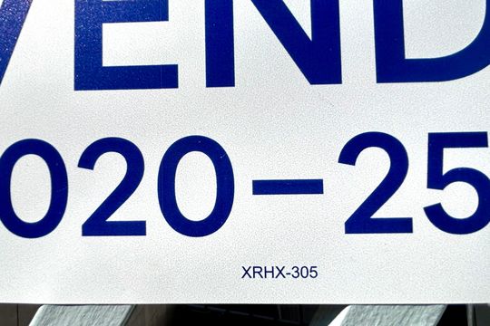 Código da placa XRHX-305 de casa à venda com 3 quartos, 140m² em Jardim Almeida Prado, Guarulhos