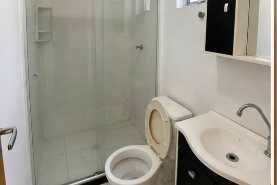 Banheiro de apartamento para alugar com 2 quartos, 40m² em Vila Cachoeirinha, Cachoeirinha