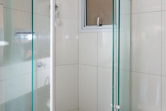 Banheiro Social de casa de condomínio para alugar com 1 quarto, 38m² em Vila Nova Mazzei, São Paulo