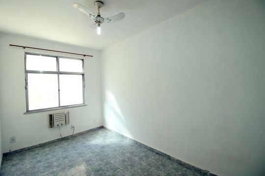 Quarto de apartamento para alugar com 1 quarto, 76m² em Irajá, Rio de Janeiro