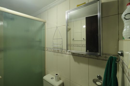 Banheiro de casa para alugar com 2 quartos, 80m² em Aclimação, São Paulo