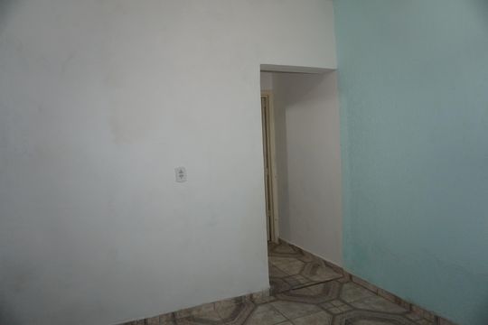 Sala de casa para alugar com 1 quarto, 50m² em Jardim Soraia, Embu das Artes
