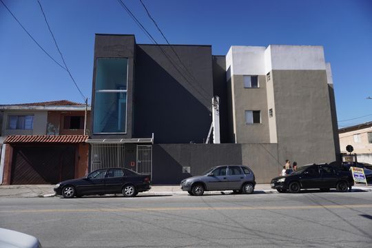 Fachada de casa de condomínio para alugar com 2 quartos, 47m² em Jardim Sao Vicente, São Paulo