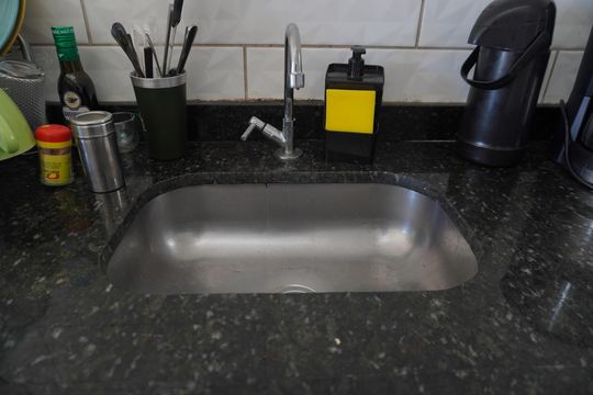 Cozinha de casa de condomínio para alugar com 2 quartos, 47m² em Jardim Sao Vicente, São Paulo