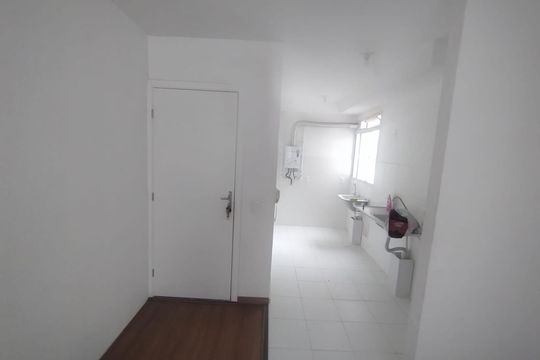 Apartamento para alugar com 2 quartos, 40m² em Santa Cruz, Rio de Janeiro
