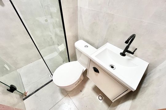 Banheiro de apartamento para alugar com 1 quarto, 28m² em Vila Nova Cachoeirinha, São Paulo