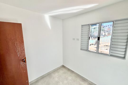 Quarto  de apartamento para alugar com 1 quarto, 28m² em Vila Nova Cachoeirinha, São Paulo