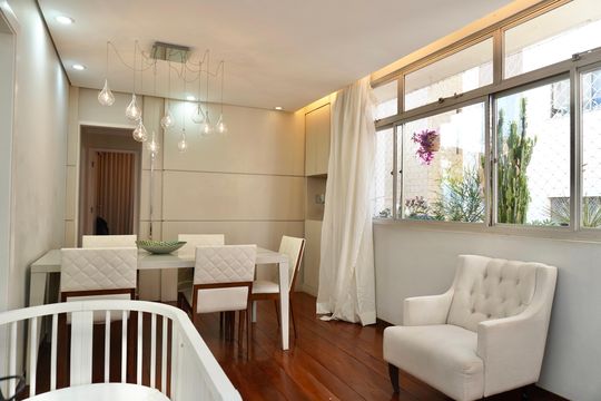 Sala  de apartamento à venda com 3 quartos, 100m² em Santo Antônio, Belo Horizonte