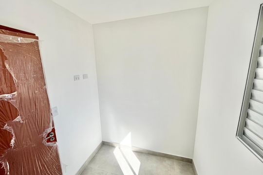 Quarto 1 de apartamento para alugar com 2 quartos, 30m² em Vila Nova Cachoeirinha, São Paulo