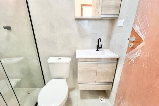Banheiro de apartamento para alugar com 2 quartos, 30m² em Vila Nova Cachoeirinha, São Paulo