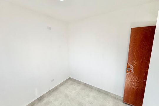 Quarto 2 de apartamento para alugar com 2 quartos, 30m² em Vila Nova Cachoeirinha, São Paulo