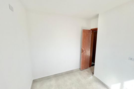 Quarto 2 de apartamento para alugar com 2 quartos, 30m² em Vila Nova Cachoeirinha, São Paulo
