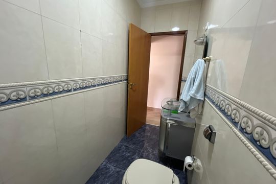 Banheiro de casa para alugar com 5 quartos, 360m² em Jardim Santa Ines, São Paulo