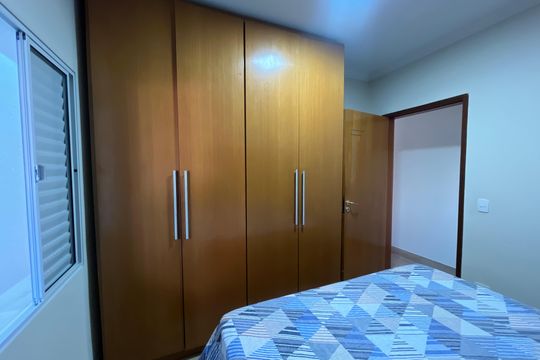 Quarto 1 de casa para alugar com 5 quartos, 360m² em Jardim Santa Ines, São Paulo