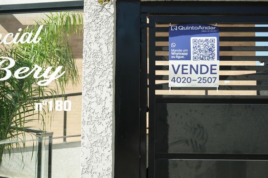 Placa de casa de condomínio à venda com 3 quartos, 130m² em Vila Antonina, São Paulo