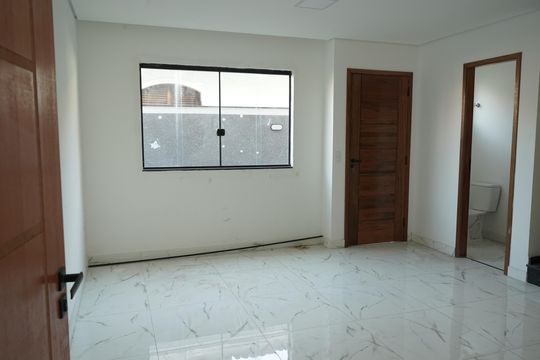 Sala de casa de condomínio à venda com 3 quartos, 130m² em Vila Antonina, São Paulo