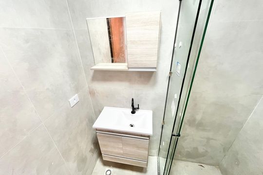 Banheiro de apartamento para alugar com 1 quarto, 27m² em Vila Nova Cachoeirinha, São Paulo