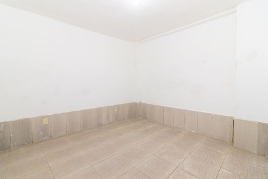 Quarto 1 de casa para alugar com 2 quartos, 80m² em Realengo, Rio de Janeiro