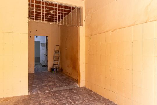 Garagem de casa para alugar com 2 quartos, 80m² em Realengo, Rio de Janeiro