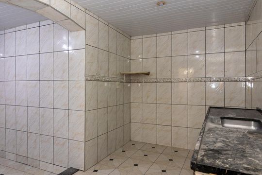 Cozinha de casa para alugar com 2 quartos, 80m² em Realengo, Rio de Janeiro
