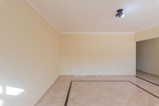 Sala de casa à venda com 2 quartos, 300m² em Jardim Pacaembu, Campinas