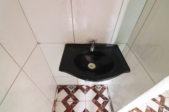 Banheiro social de apartamento à venda com 2 quartos, 42m² em Ferrazópolis, São Bernardo do Campo