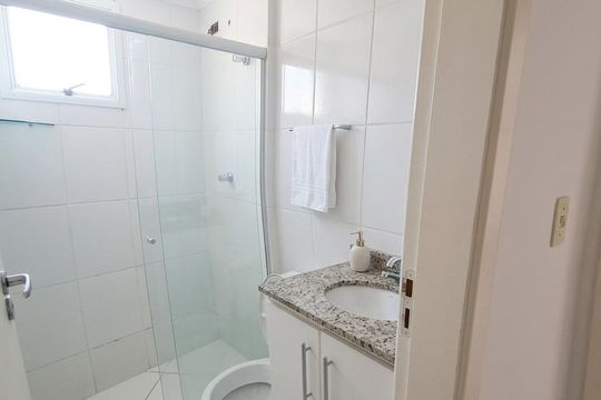 Banheiro de apartamento para alugar com 2 quartos, 64m² em Jardim San Marino, São José dos Campos