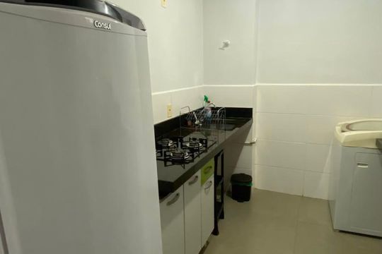 Cozinha de apartamento para alugar com 2 quartos, 53m² em Residencial Aquários II, Goiânia
