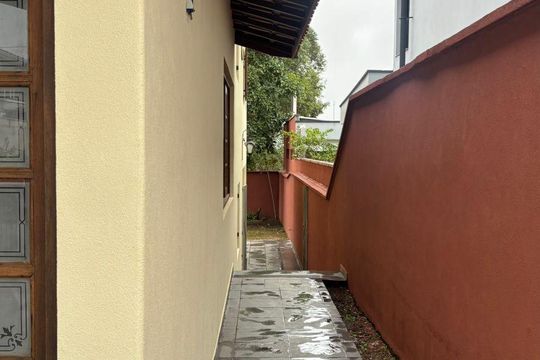 Corredor de casa de condomínio à venda com 4 quartos, 500m² em Parque dos Principes, São Paulo