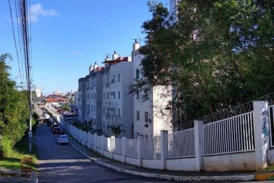 Área externa de apartamento para alugar com 2 quartos, 40m² em Vila Cachoeirinha, Cachoeirinha