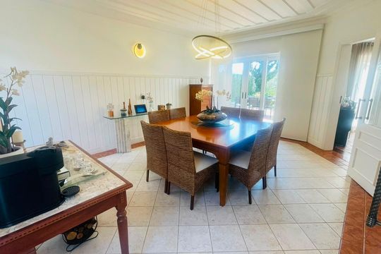 Sala de Jantar de casa de condomínio à venda com 5 quartos, 560m² em Residencial das Estrelas, Barueri