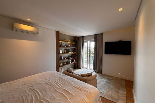 Suíte 2 de casa de condomínio à venda com 5 quartos, 560m² em Residencial das Estrelas, Barueri