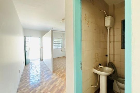 Corredor de kitnet/studio para alugar com 1 quarto, 25m² em Fátima, Canoas