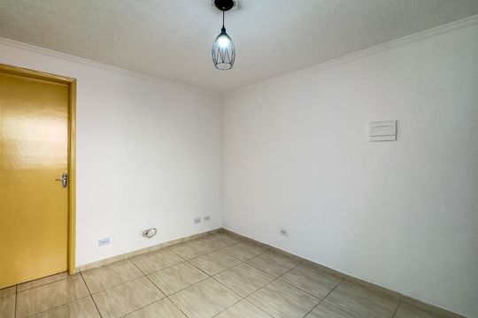 Sala de apartamento para alugar com 2 quartos, 50m² em Jardim Imbé, São Paulo