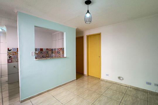 Sala de apartamento para alugar com 2 quartos, 50m² em Jardim Imbé, São Paulo