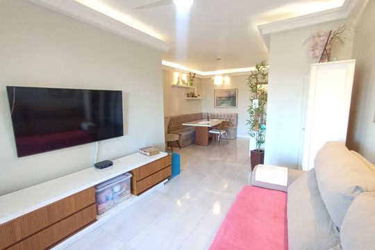 Sala de apartamento para alugar com 3 quartos, 110m² em Barra da Tijuca, Rio de Janeiro
