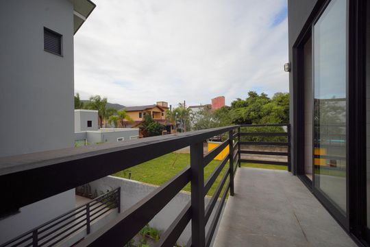 Varanda da Demi-Suíte 2 de casa para alugar com 2 quartos, 81m² em Campeche Central, Florianópolis