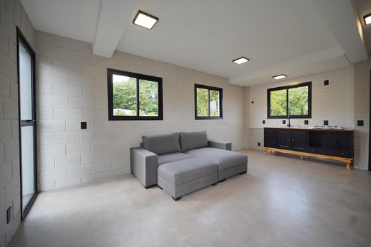 Sala de casa para alugar com 2 quartos, 81m² em Campeche Central, Florianópolis