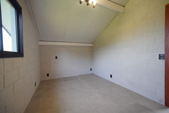 Demi-Suíte 1 de casa para alugar com 2 quartos, 81m² em Campeche Central, Florianópolis