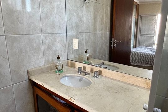 Banheiro da Suíte 1 de apartamento à venda com 3 quartos, 130m² em Jardim Bela Vista, Santo André