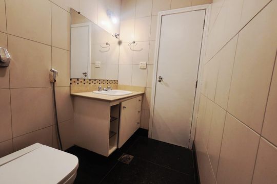 Banheiro da Suíte de apartamento para alugar com 6 quartos, 340m² em Gutierrez, Belo Horizonte