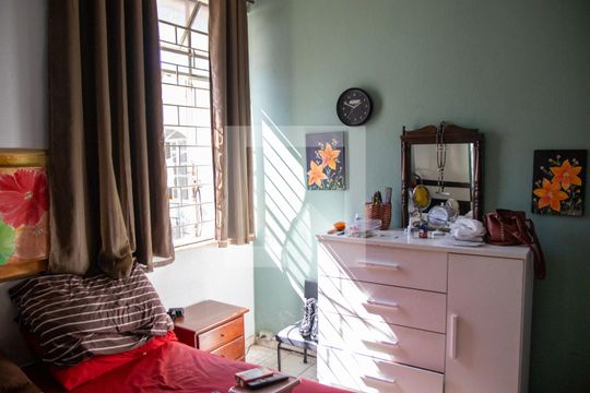 Quarto 03 de casa à venda com 4 quartos, 180m² em St. Crimeia Oeste, Goiânia