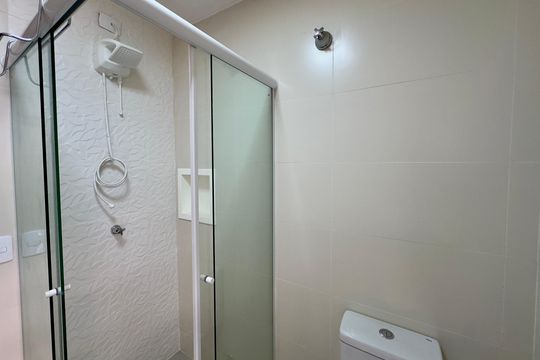 Banheiro de apartamento para alugar com 3 quartos, 82m² em Juvevê, Curitiba