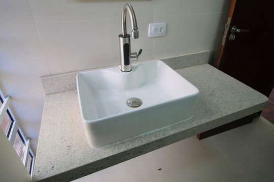 Suite - Detalhe de apartamento para alugar com 3 quartos, 82m² em Juvevê, Curitiba