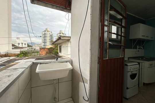 Área de serviço de apartamento para alugar com 1 quarto, 35m² em Trindade, Florianópolis