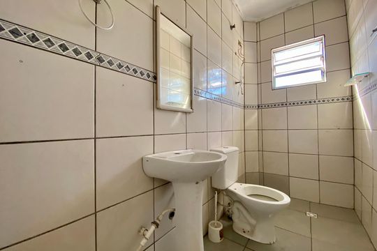 Banheiro de apartamento para alugar com 2 quartos, 70m² em Parque Continental I, Guarulhos