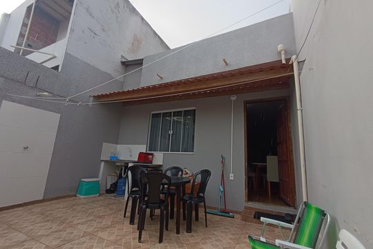 FACHADA de casa para alugar com 2 quartos, 70m² em Ajuda de Cima, Macaé